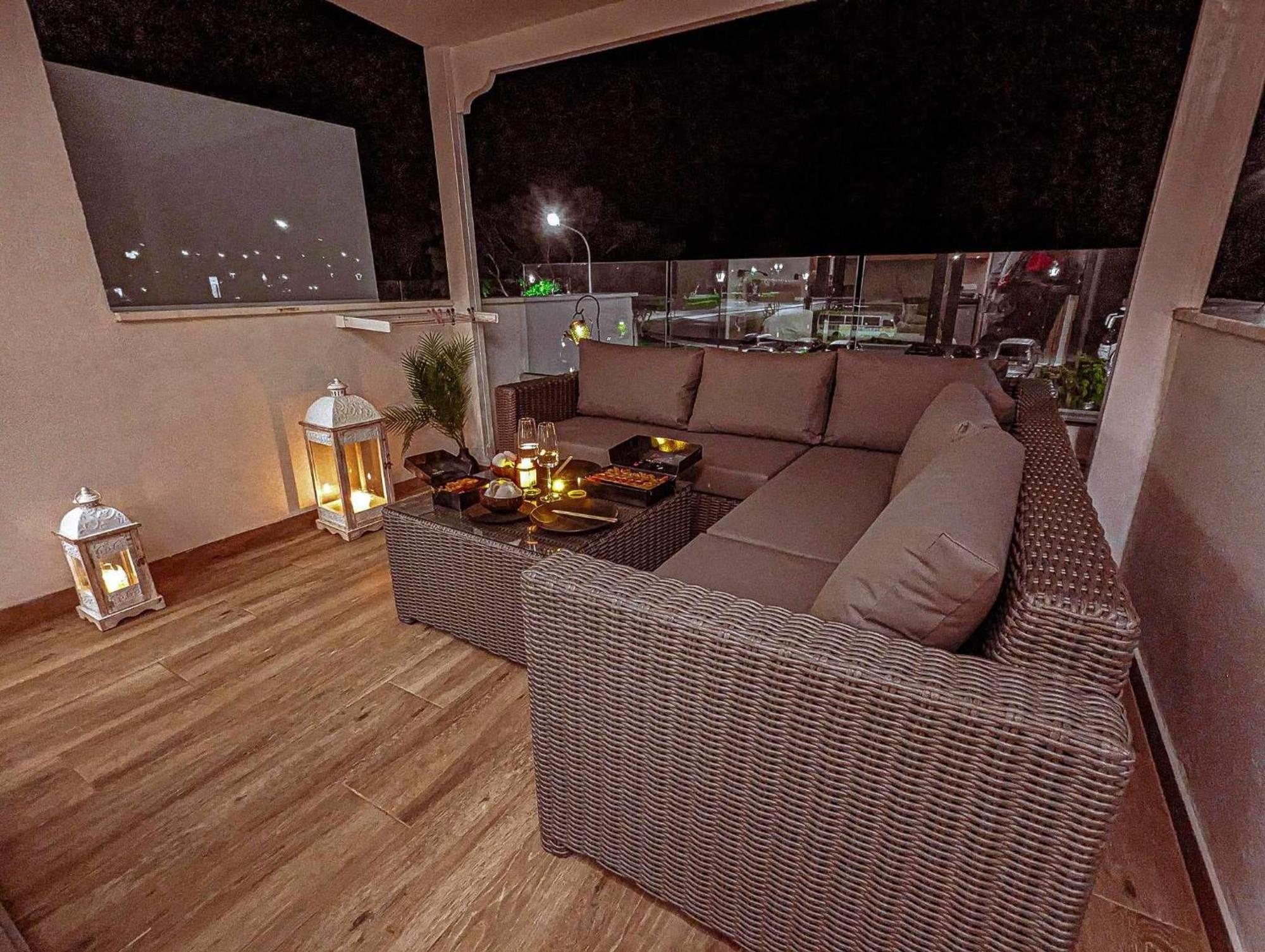 Bohemian Rhapsody Apartment Пафос Екстериор снимка