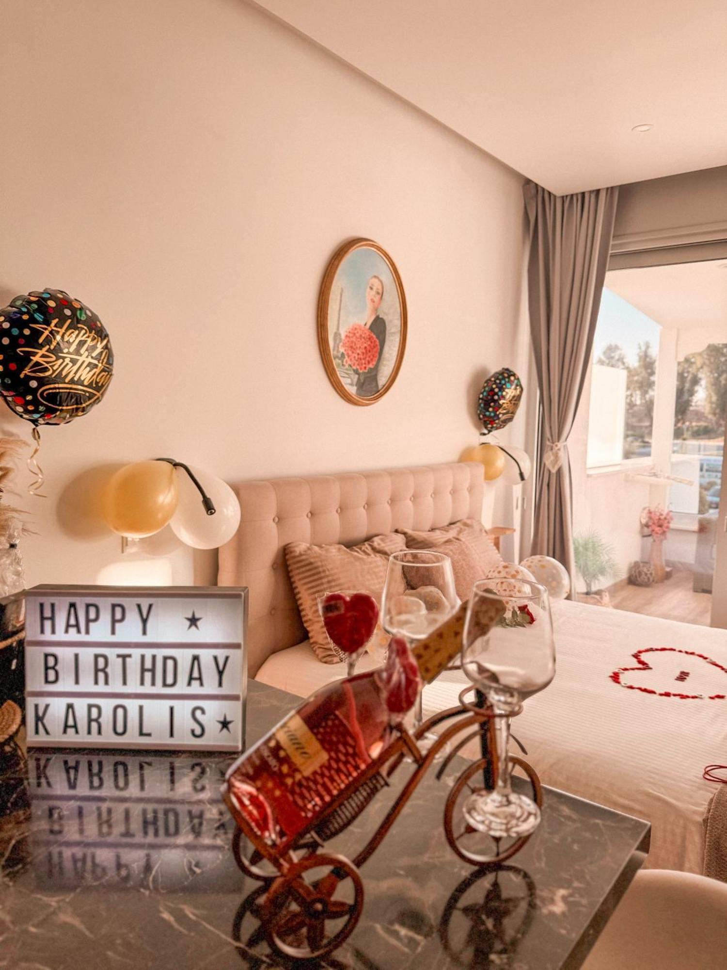 Bohemian Rhapsody Apartment Пафос Екстериор снимка